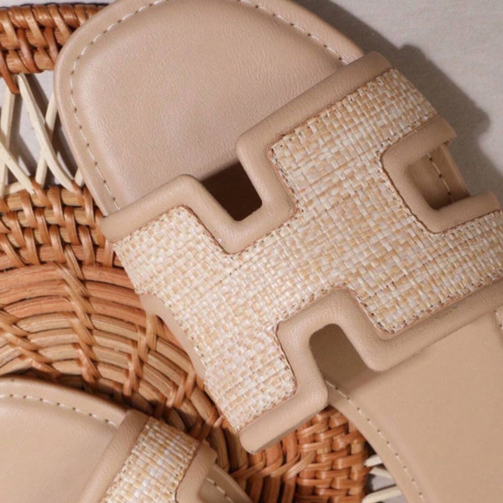 Elegant Beige Women's Sandals - Picture 4 of 5